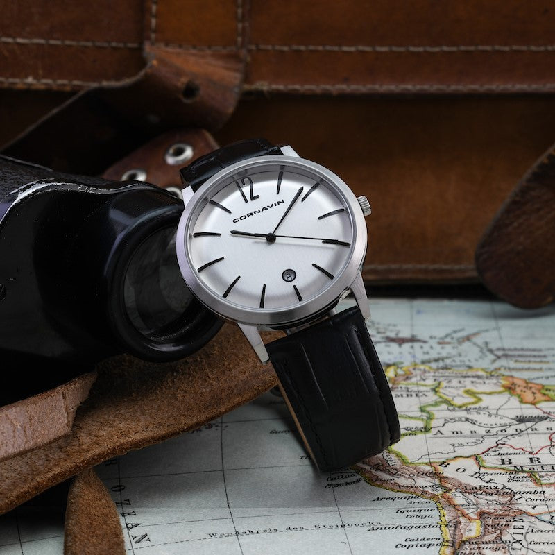 Cornavin Swiss Made Uhr der Kollektion Bellevue mit schwarzem Lederband