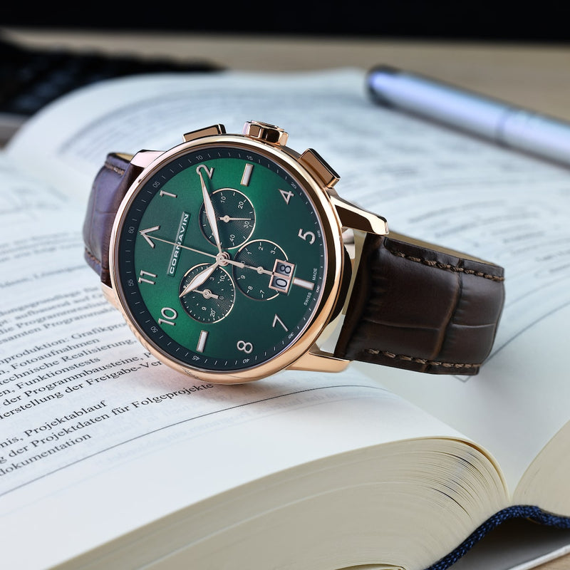 CORNAVIN CO.BD.10.L - Schweizer Uhr mit Grossdatum und grünem Zifferblatt